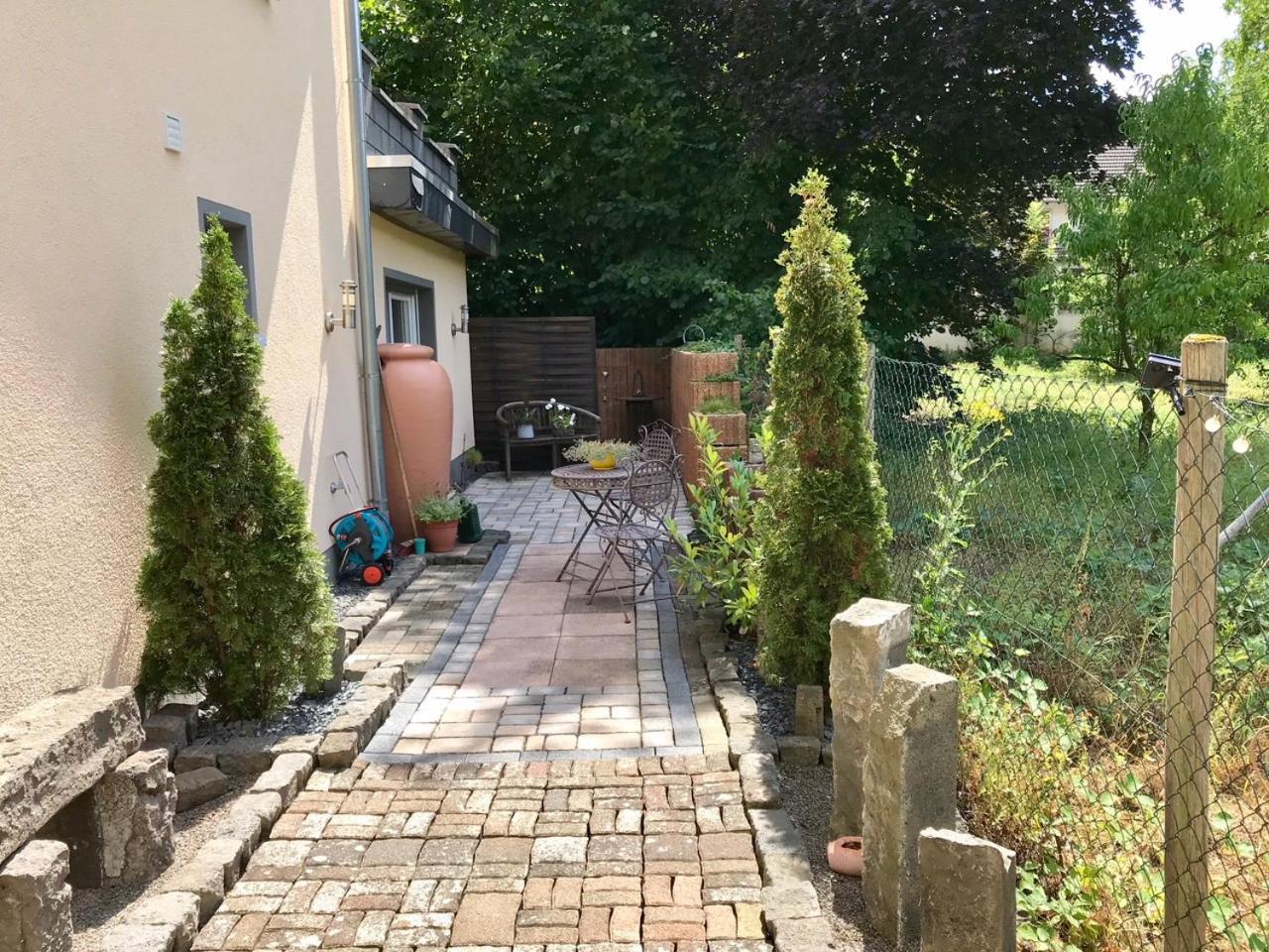 Residenz Moselzauber - Ferienwohnungen Mit Pool Landschaft Ernst Exterior photo